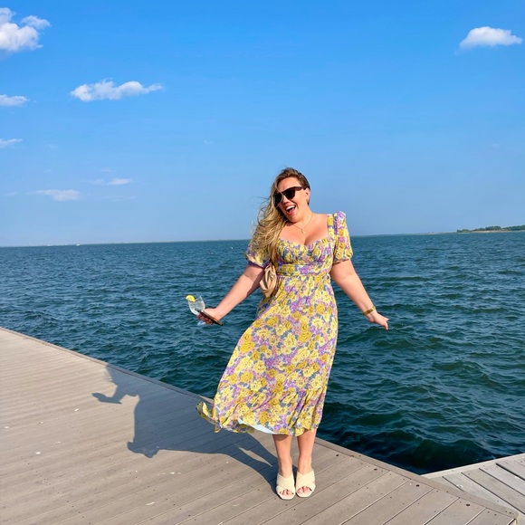 ASTR the Label- Floral Sweetheart Neck Midi Dress - Picture 2 of 5